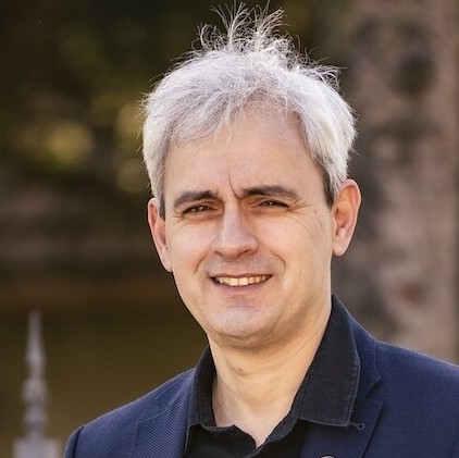 Csőzik László